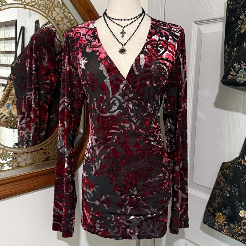 Y2K Karen Kane Red, Black & Silver Velvet Burnout Faux Ruched Long Sleeve Top